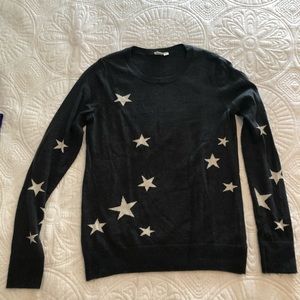 Gap light sweater with stars